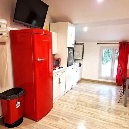 Appartement 11 - Très joli 2 pièces neuf avec vue sur jardin et parking privatif gratuit à Razac-sur-lʼIsle Extérieur photo