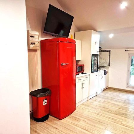 Appartement 11 - Très joli 2 pièces neuf avec vue sur jardin et parking privatif gratuit à Razac-sur-lʼIsle Extérieur photo