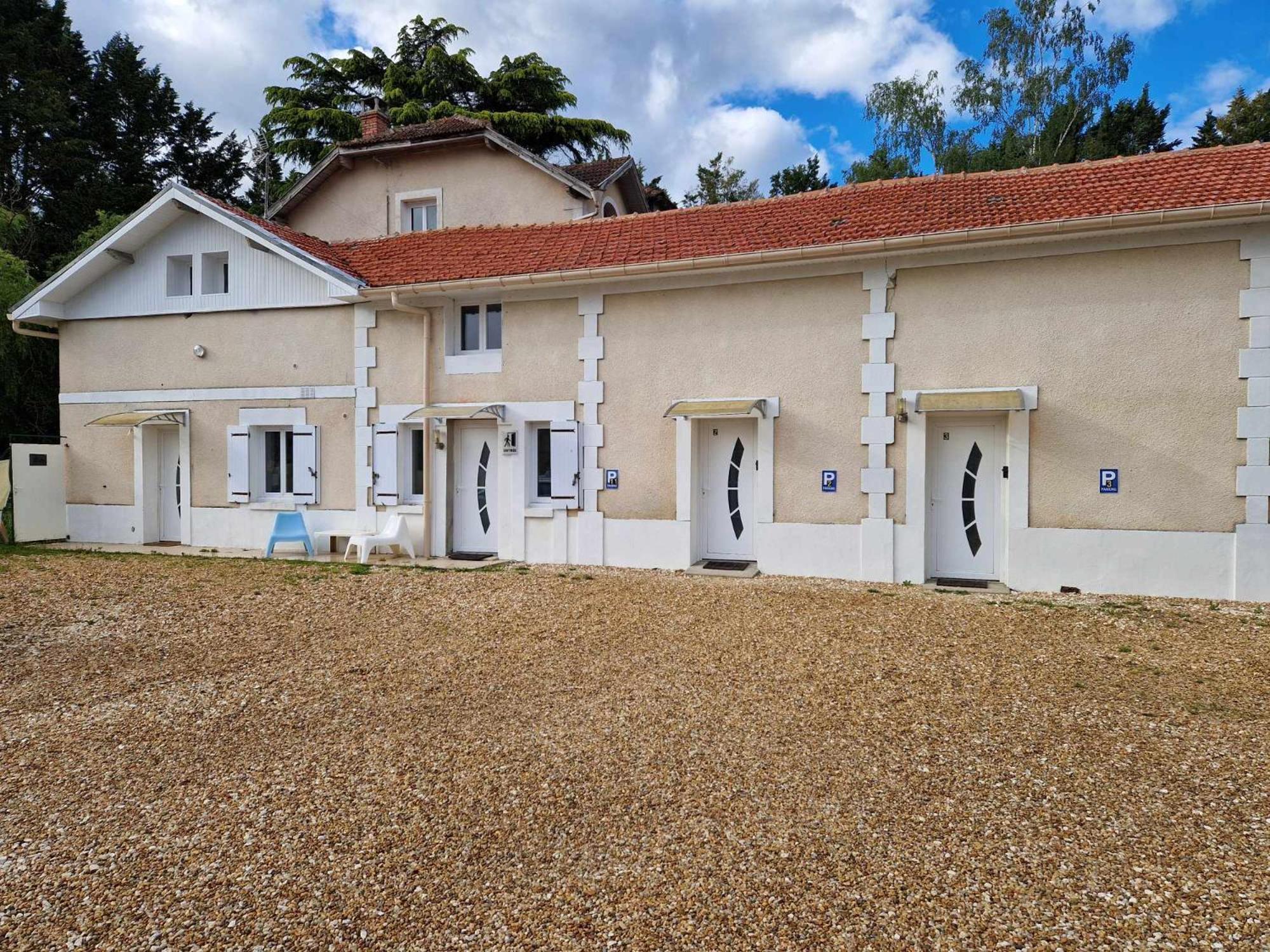 Appartement 11 - Très joli 2 pièces neuf avec vue sur jardin et parking privatif gratuit à Razac-sur-lʼIsle Extérieur photo